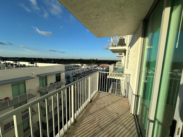 $2,450 | 140 South Dixie Highway, Unit 631, Hollywood, FL 33020