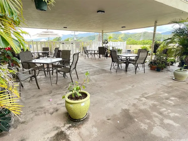 $2,900 | 14 Aulike Street, Unit 607, Kailua, HI 96734