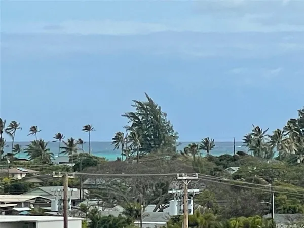 $2,900 | 14 Aulike Street, Unit 607, Kailua, HI 96734