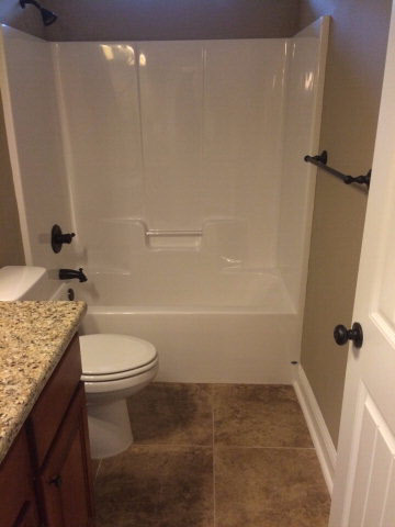 4640 Spinnaker Way Orange Beach, AL 36561 - Photo 11 of 25 guest bath