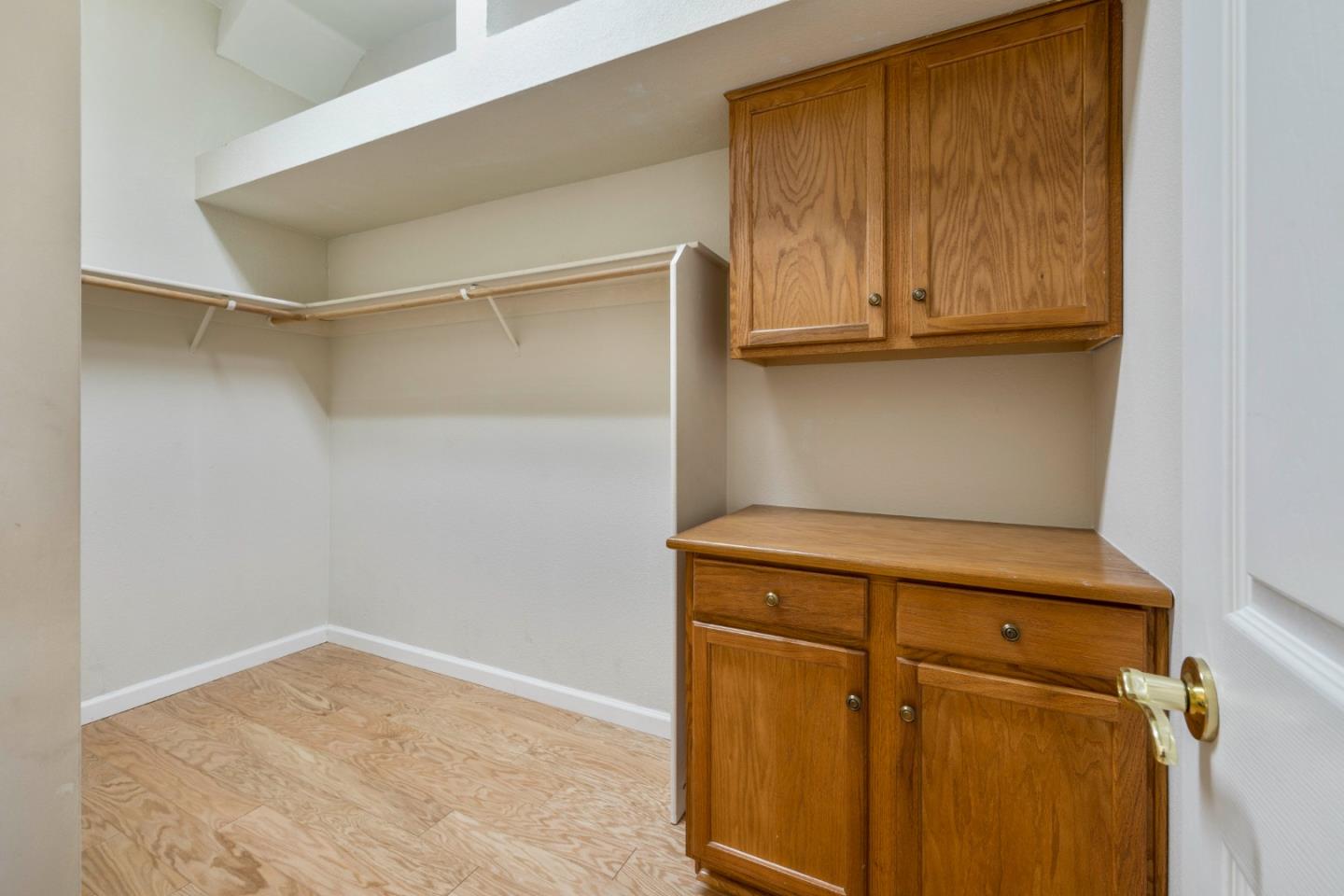 2016 Carignan Way San Jose, CA 95135 - Photo 17 of 44 a view of cabinets