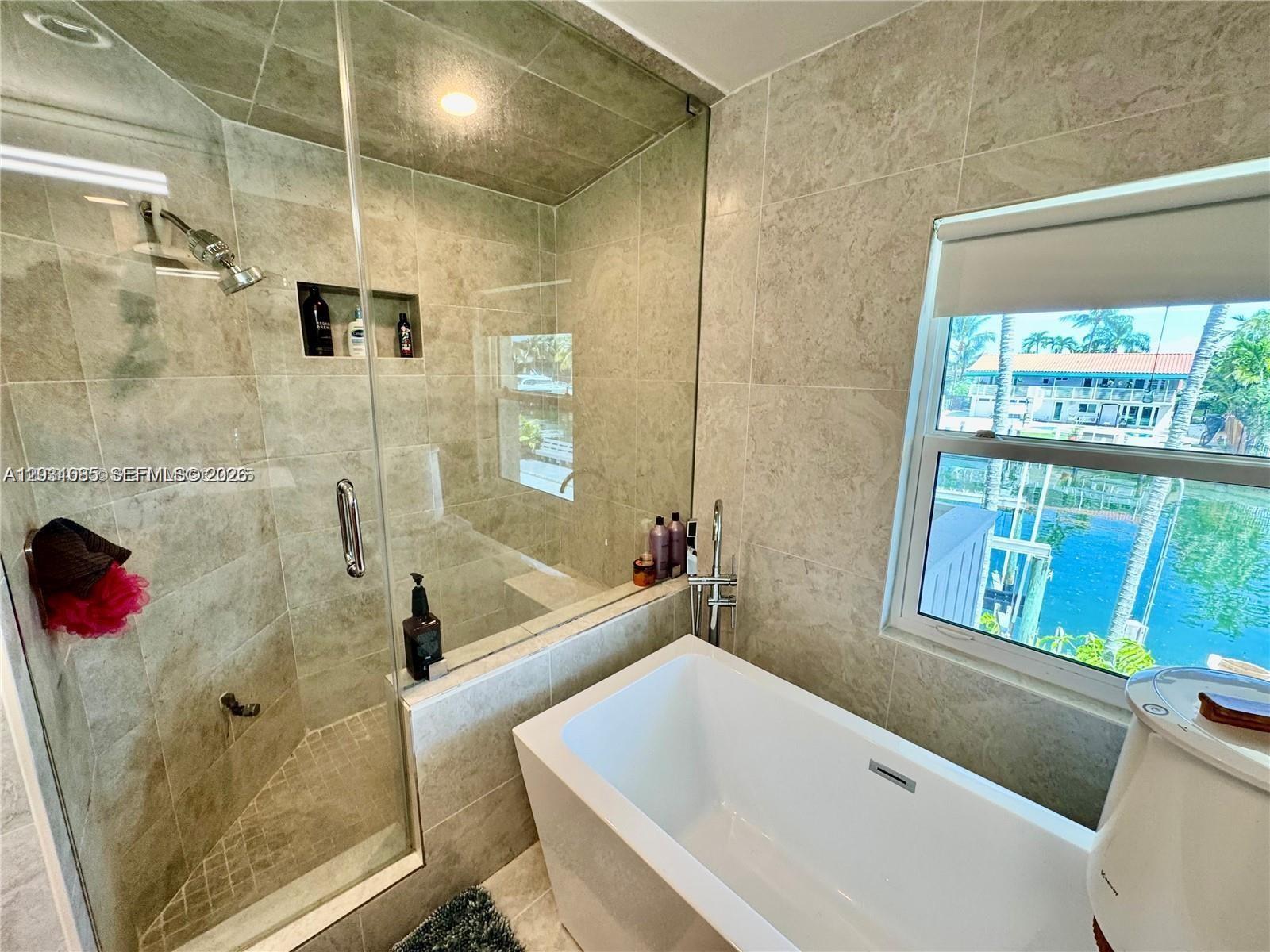 2015 Northeast 120th Road North Miami, FL 33181 - Photo 47 of 67