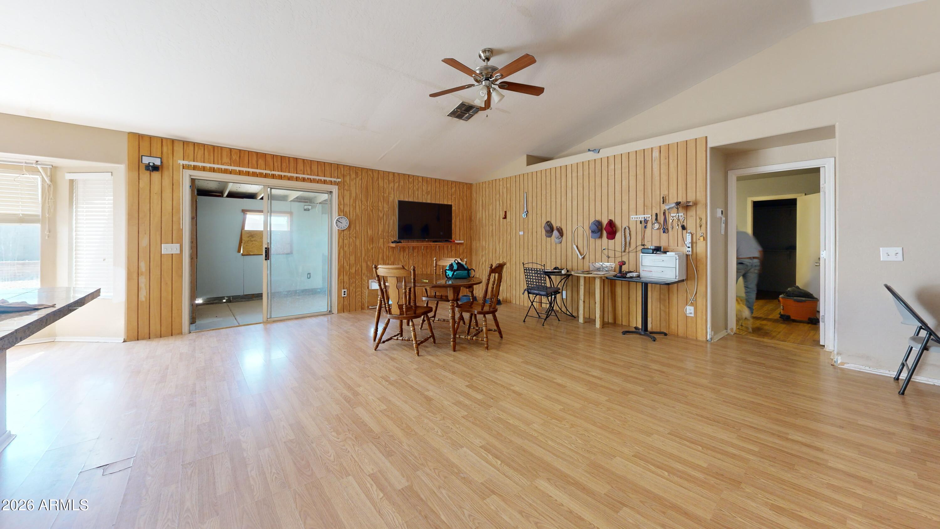 1727 South Cardinal Drive Apache Junction, AZ 85120 - Photo 2 of 18 Living-Room