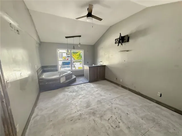 $109,900 | 1749 Sinnott Circle, Independence, MO 64050