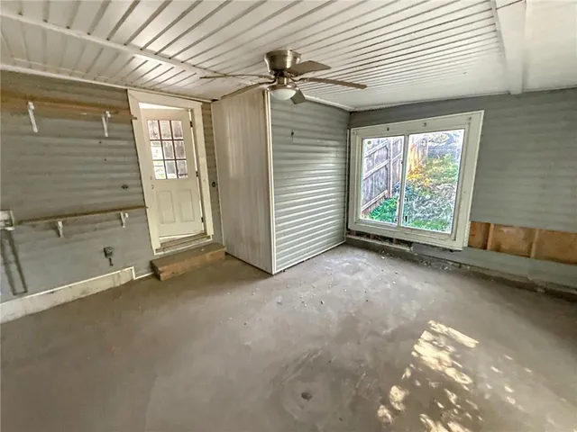 $109,900 | 1749 Sinnott Circle, Independence, MO 64050