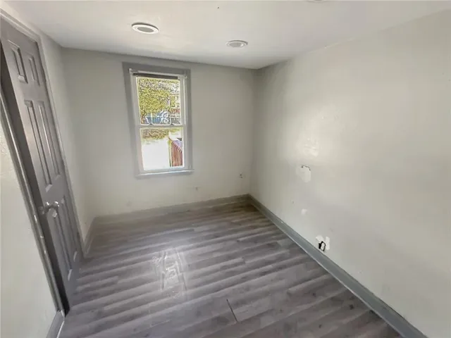 $109,900 | 1749 Sinnott Circle, Independence, MO 64050