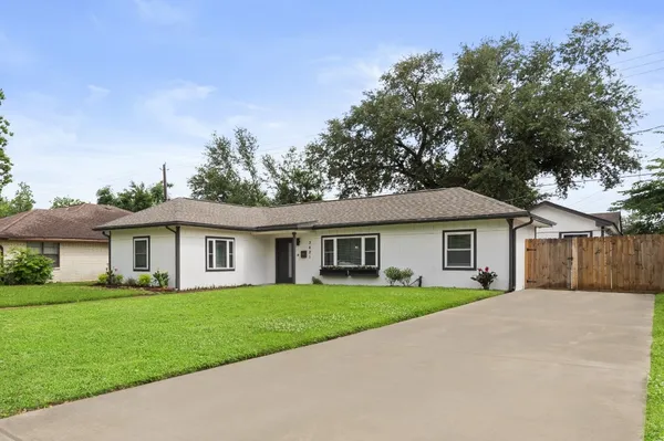 $379,000 | 3421 Wentworth Street, Houston, TX 77004