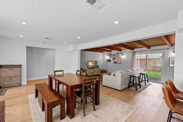 $379,000 | 3421 Wentworth Street, Houston, TX 77004