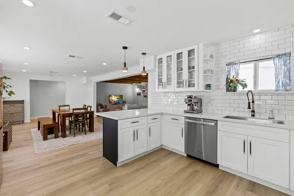 $379,000 | 3421 Wentworth Street, Houston, TX 77004