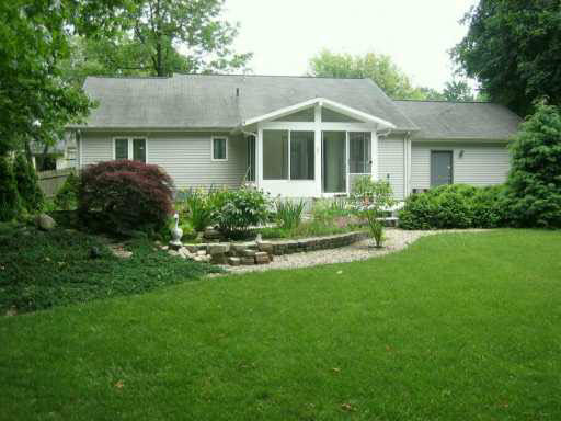 18205 Dunn Road South Bend, IN 46637 - Photo 2 of 8 Gallery Image 2