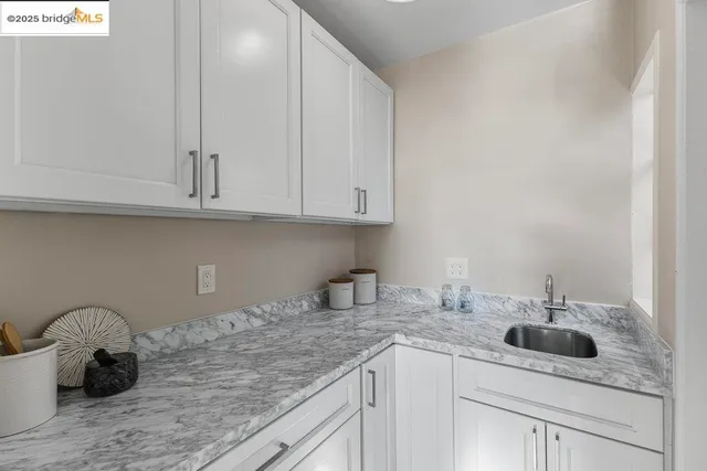 $979,000 | 85 Stratford Road, Kensington, CA 94707