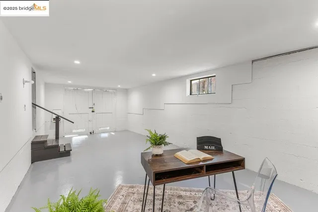 $979,000 | 85 Stratford Road, Kensington, CA 94707