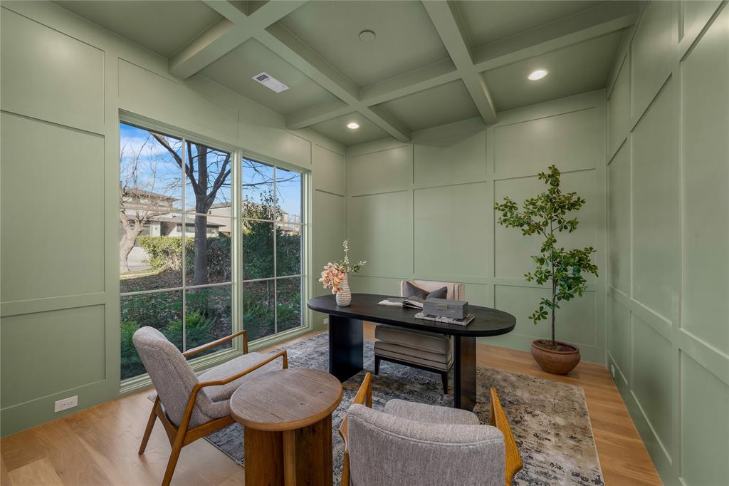 3884 Durango Drive Dallas, TX 75220 - Photo 7 of 10