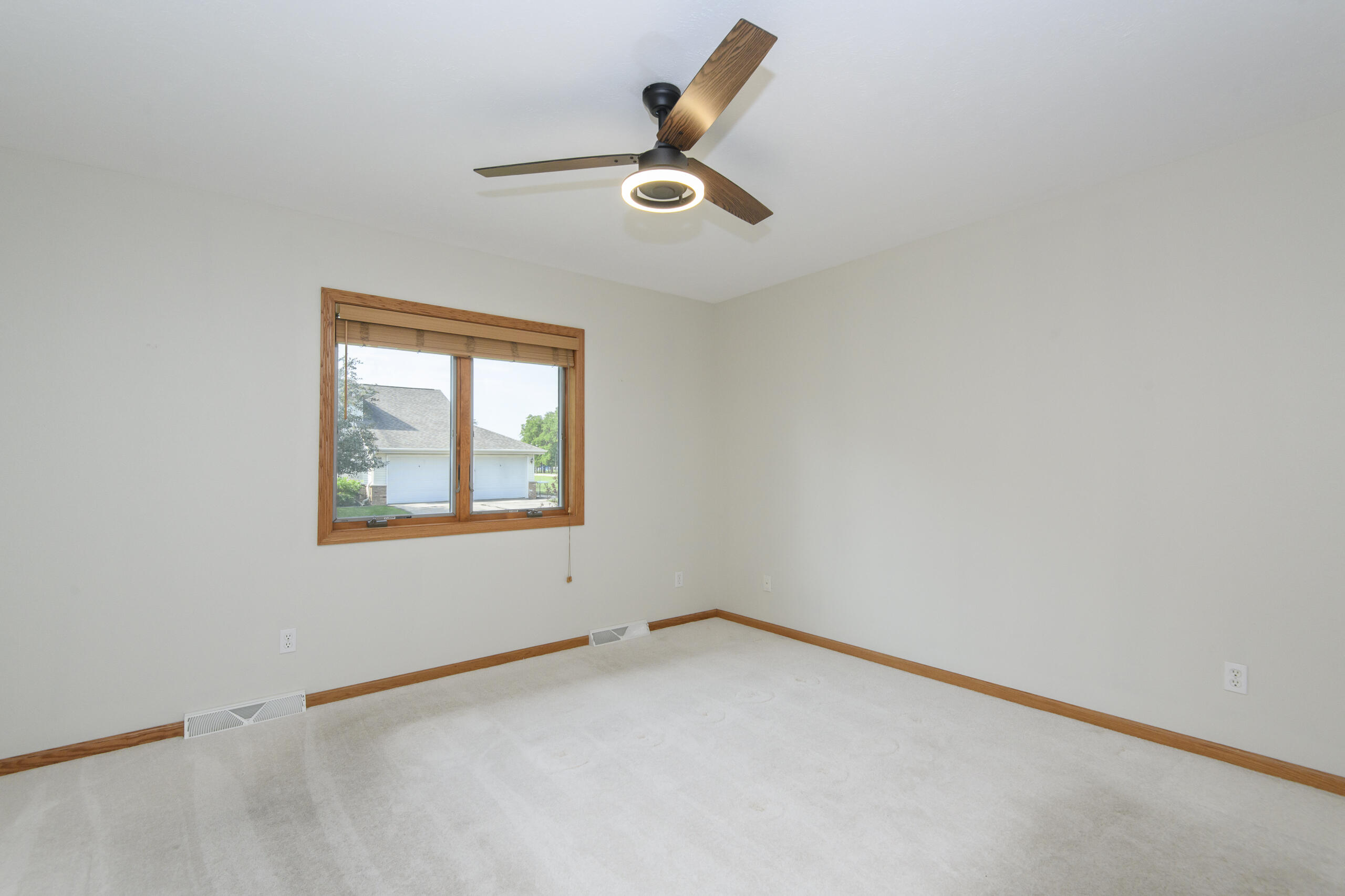 1610 Kyle Lane, Unit 28 Beloit, WI 53511 - Photo 15 of 35 Primary Bdrm