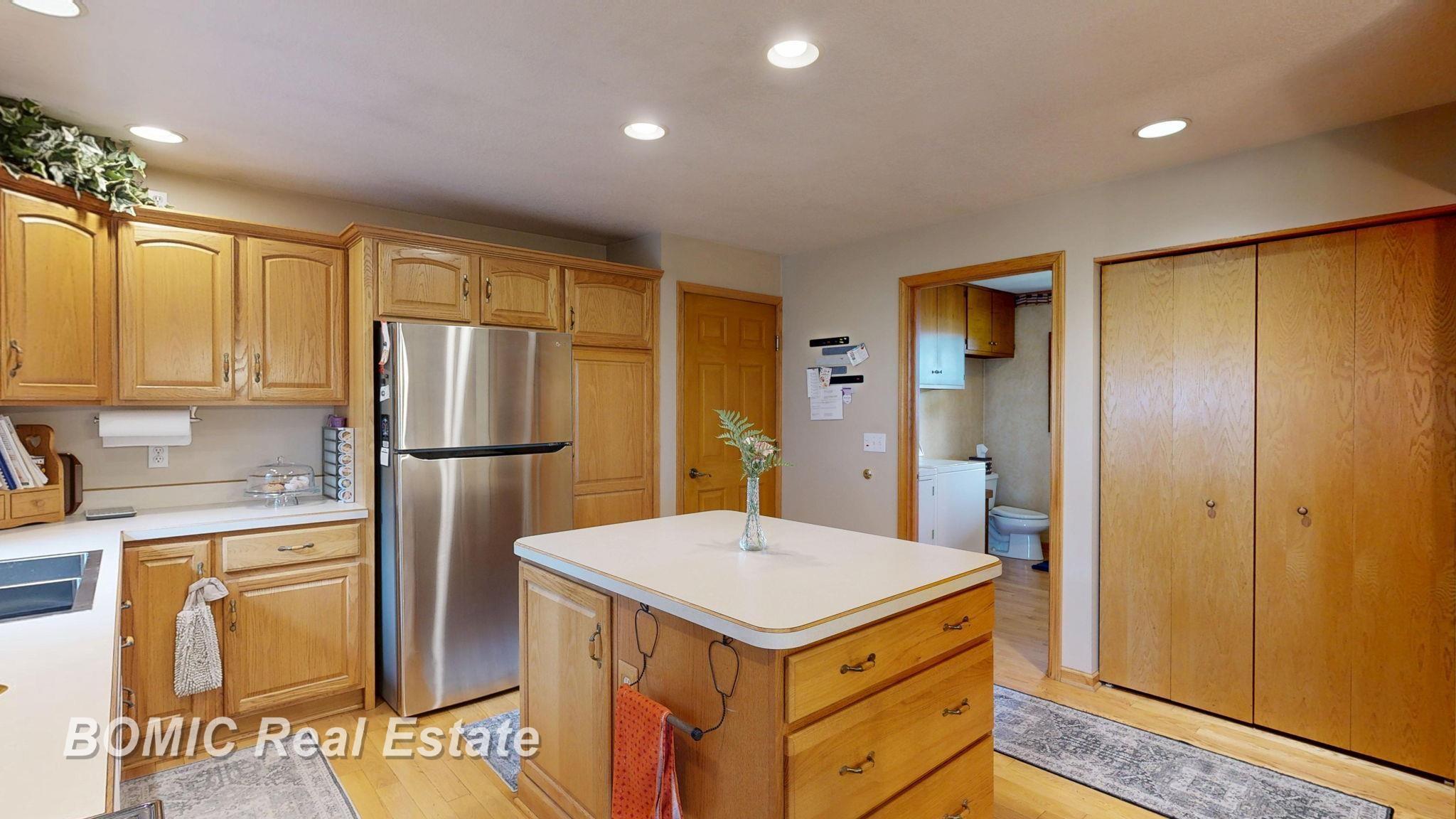 5242 Hart Road Vassar, MI 48768 - Photo 4 of 56