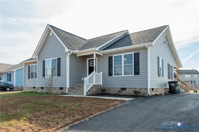 $353,000 | 342 Pinecliffe Drive, Colonial Heights, VA 23834