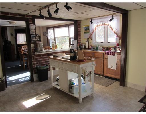 753 River Road Brunswick, ME 04011 - Photo 7 of 15 Kitchen.