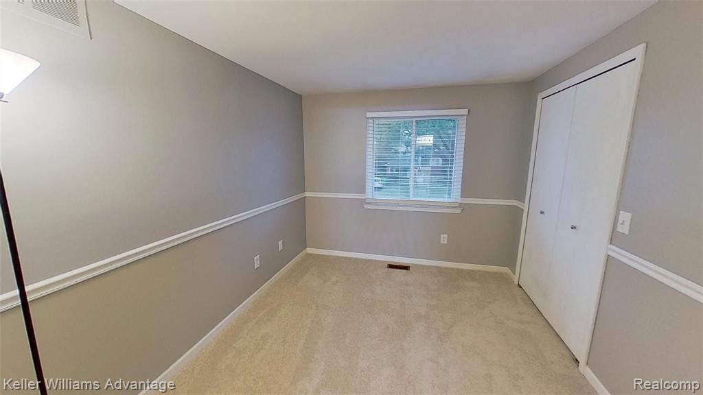 202 Linhart Street Novi, MI 48377 - Photo 12 of 20