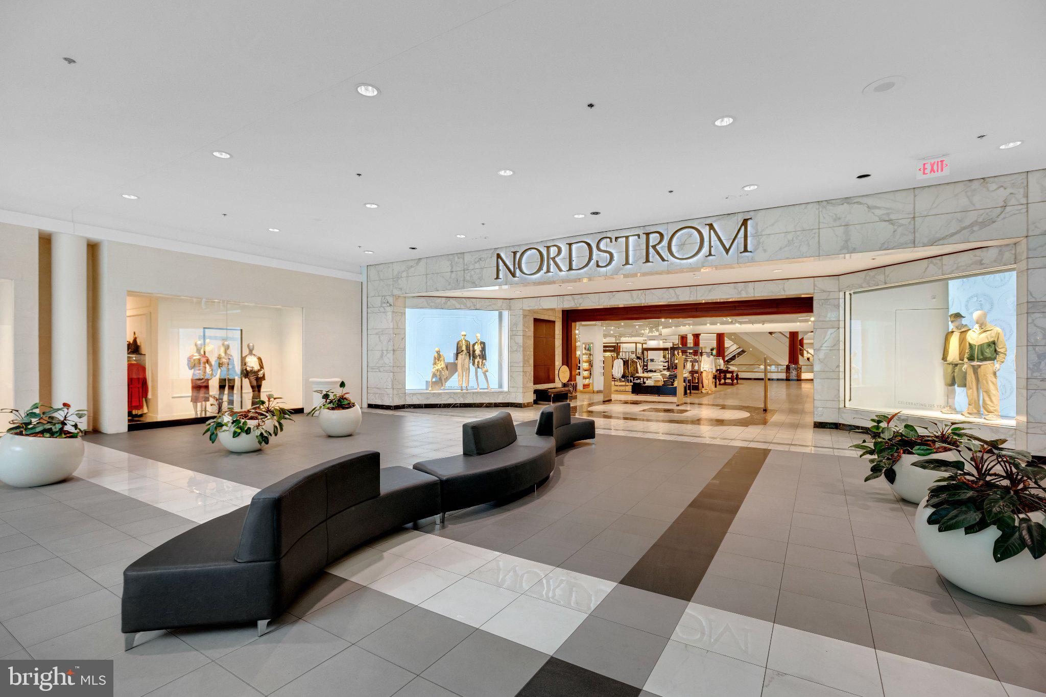 1200 South Arlington Ridge Road, Unit 608 Arlington, VA 22202 - Photo 34 of 39 Shops at Pentagon City Mall
