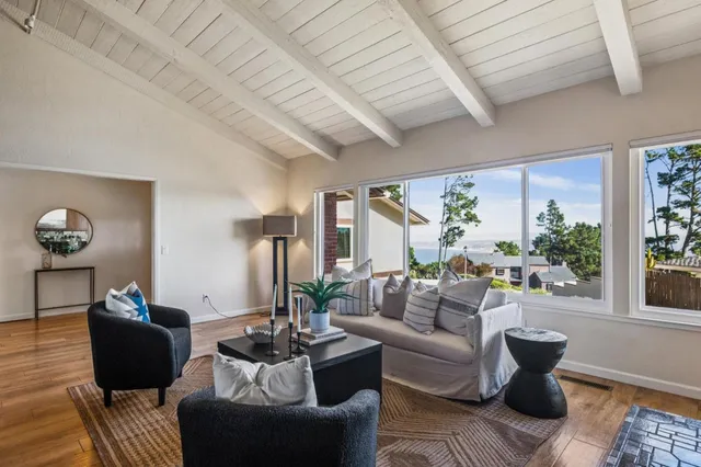 $1,800,000 | 3 Sommerset Rise, Monterey, CA 93940