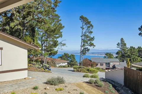 $1,800,000 | 3 Sommerset Rise, Monterey, CA 93940
