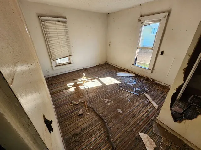 a view of walk in closet