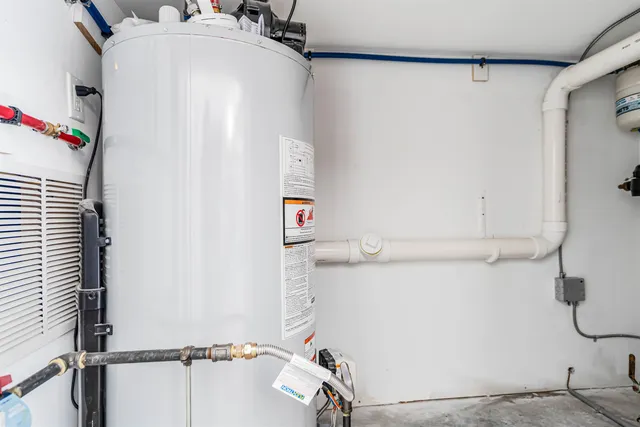 $415,000 | 35 Callaway Drive, Unit 6, Concord, NH 03301