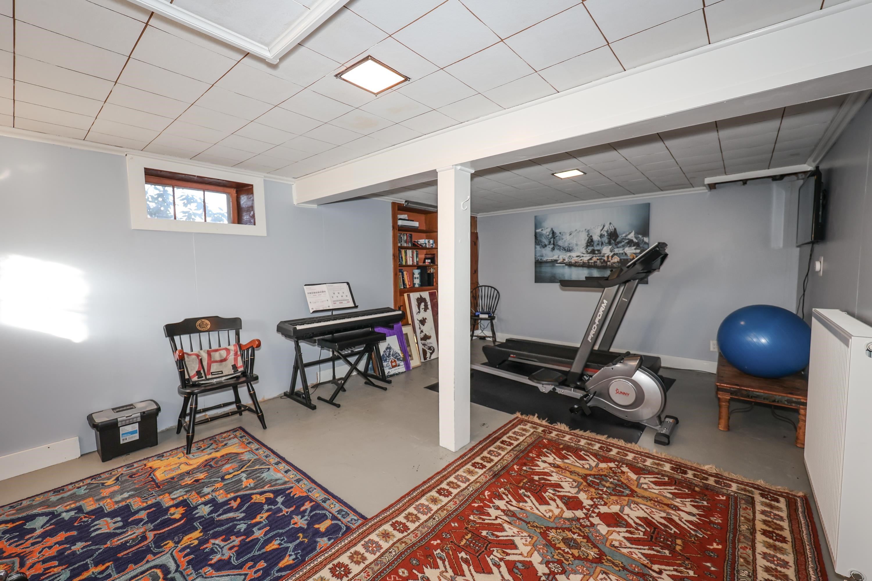 126 West Haven Road Manchester, NH 03104 - Photo 23 of 31