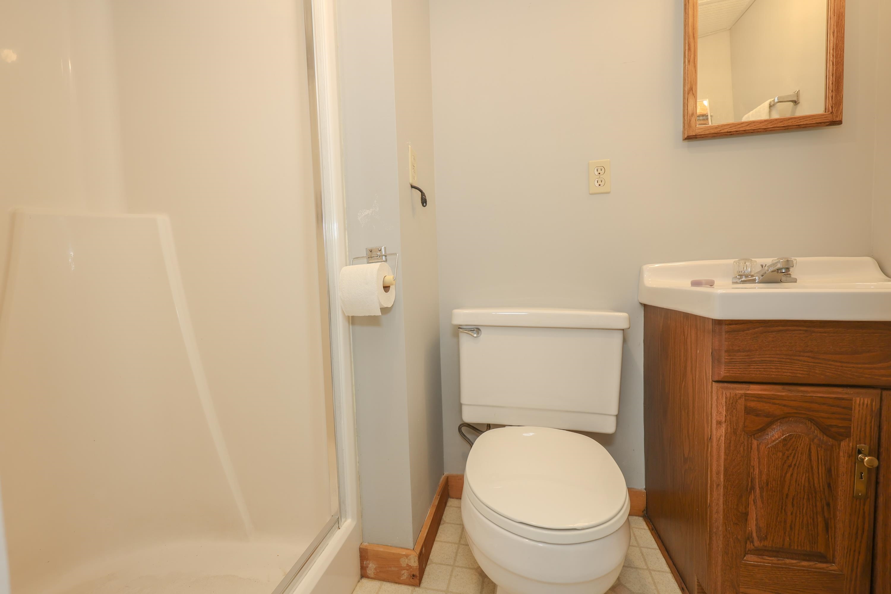 126 West Haven Road Manchester, NH 03104 - Photo 24 of 31