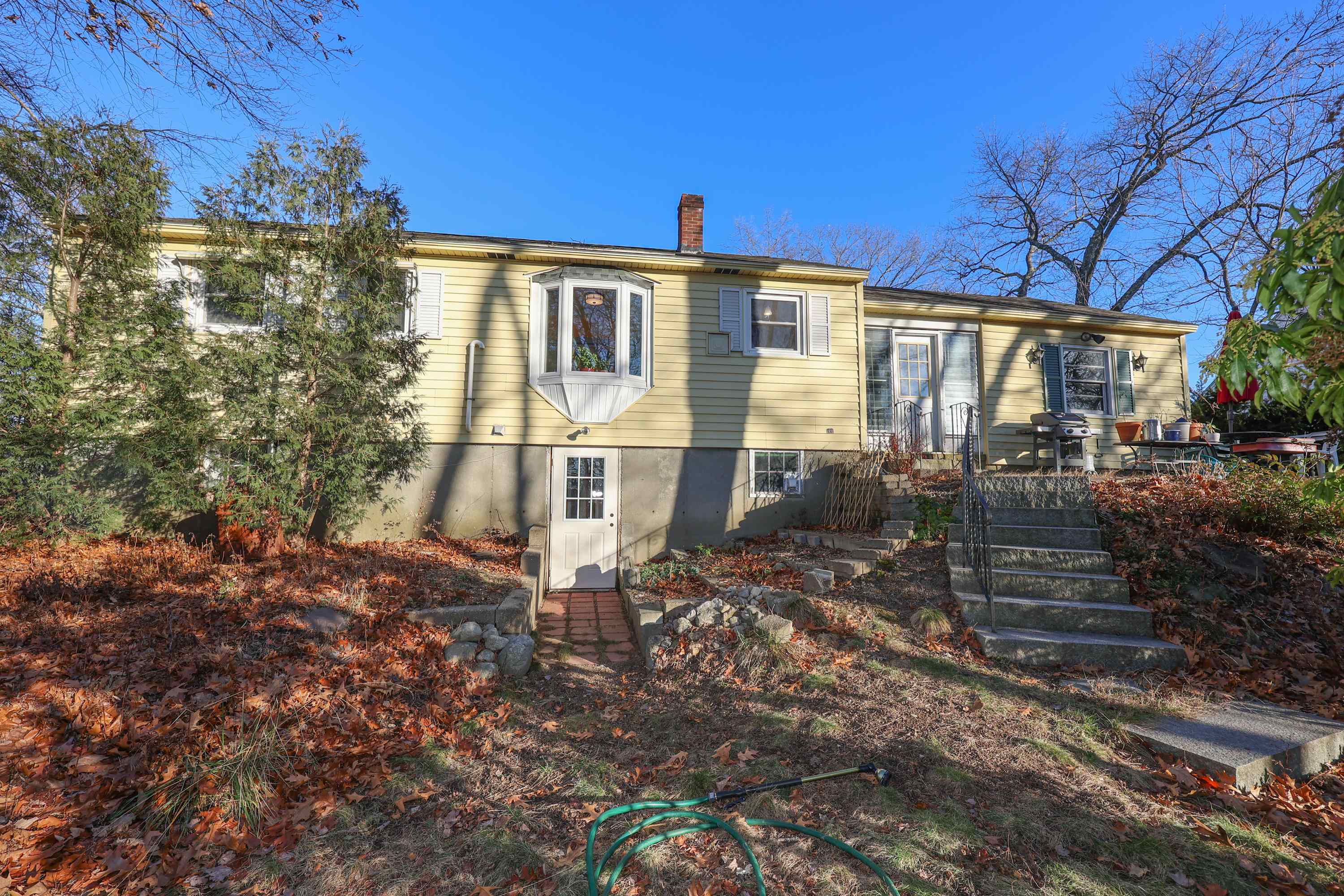 126 West Haven Road Manchester, NH 03104 - Photo 29 of 31