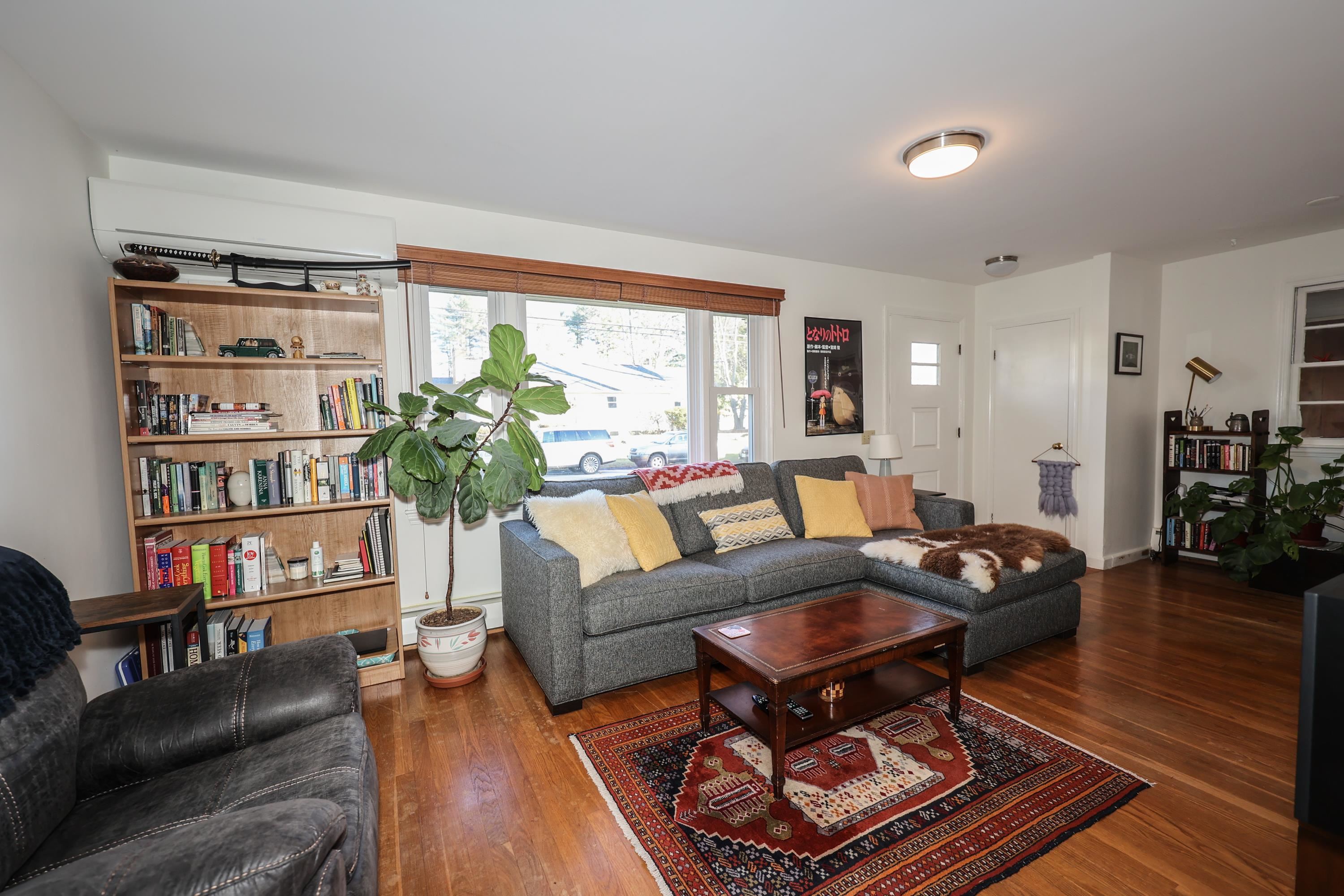 126 West Haven Road Manchester, NH 03104 - Photo 5 of 31