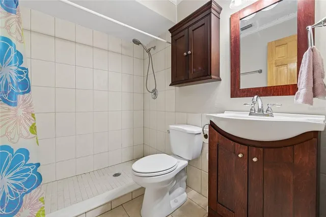 $189,900 | 901 Kingsport Court, Holly Hill, FL 32117