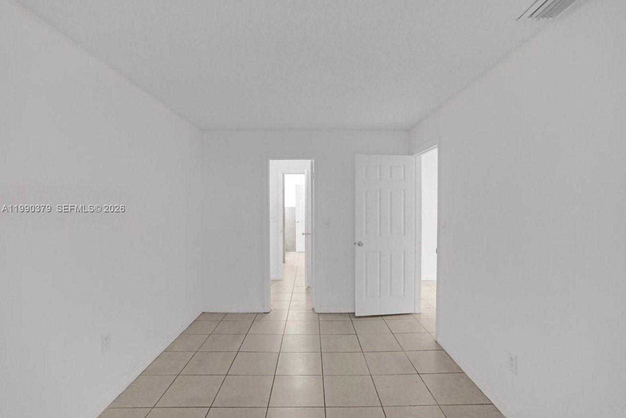 3876 Northwest 207 St Road Miami Gardens, FL 33055 - Photo 6 of 10