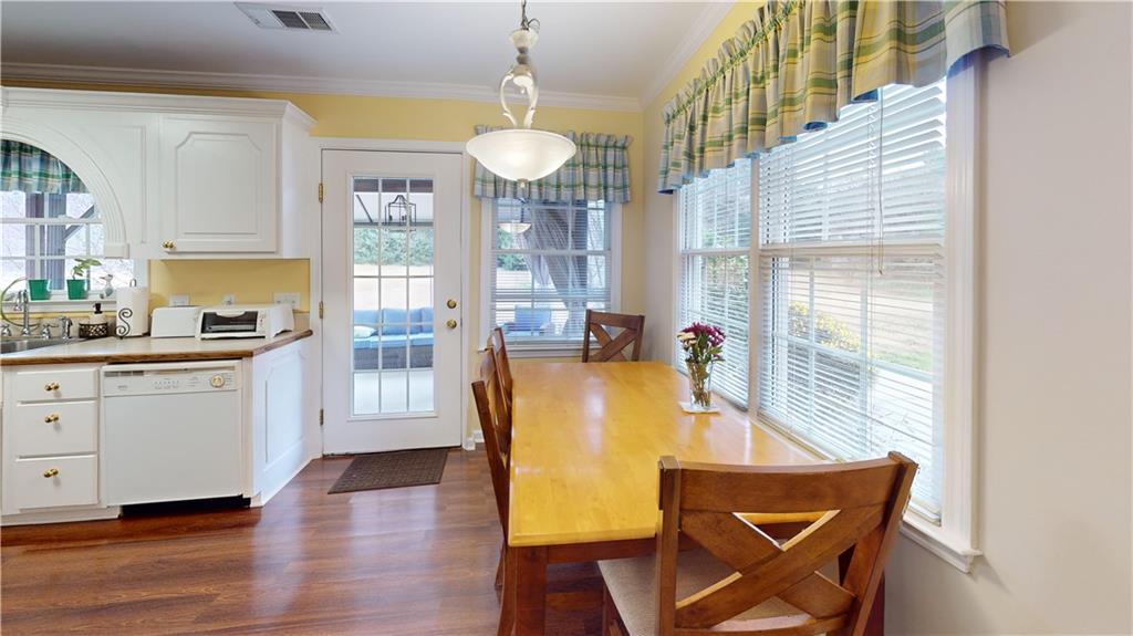 24 Austin Way Jefferson, GA 30549 - Photo 13 of 31 a very nice looking room with a large window