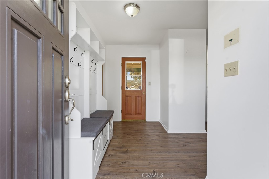5604 Katherine Street Simi Valley, CA 93063 - Photo 5 of 34