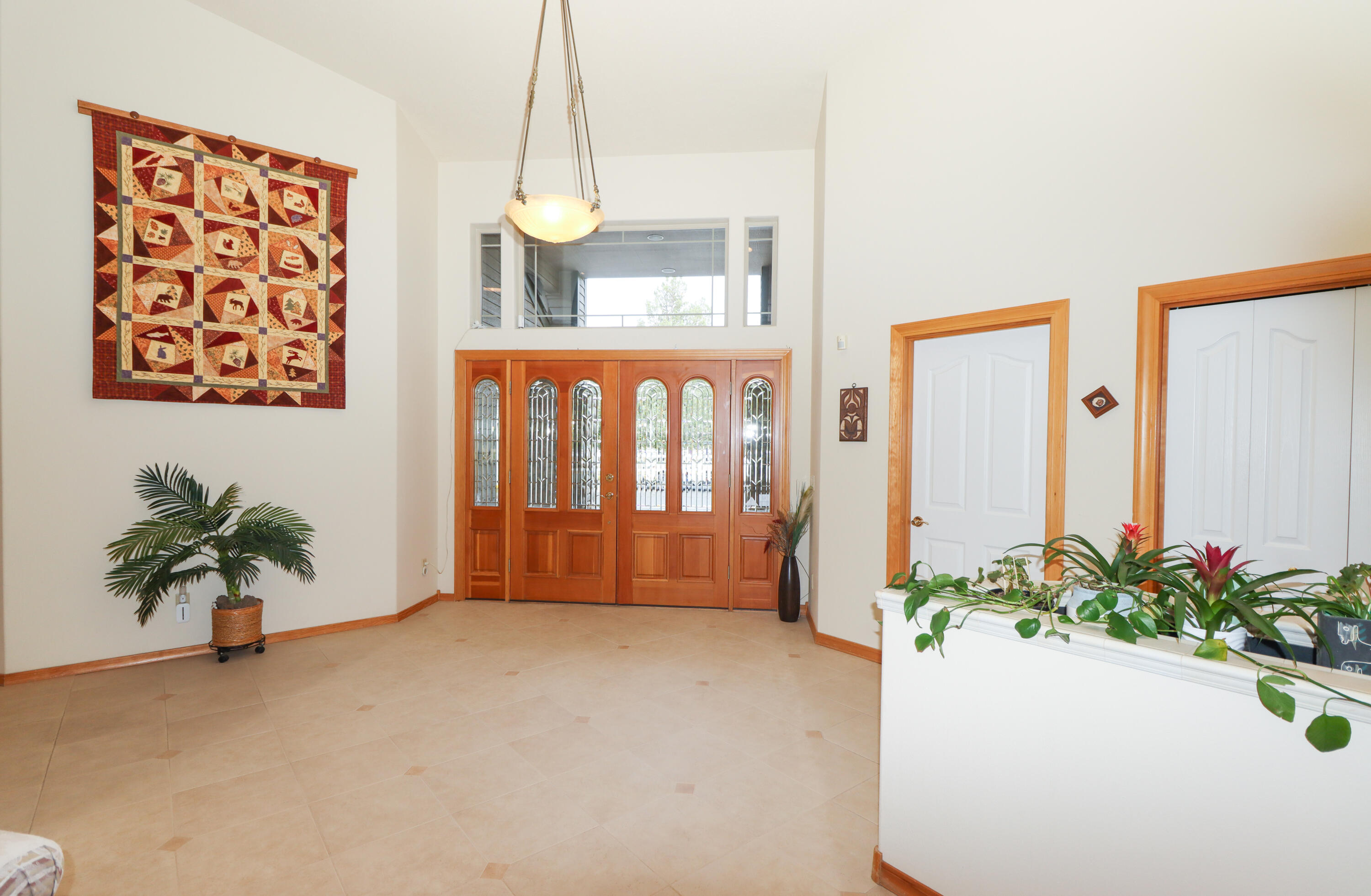 60485 Billadeau Road Bend, OR 97702 - Photo 4 of 47 Interior Entry