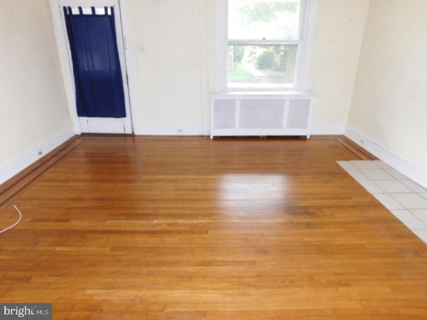 1127 Union Street Reading, PA 19604 - Photo 2 of 13 Living Room
