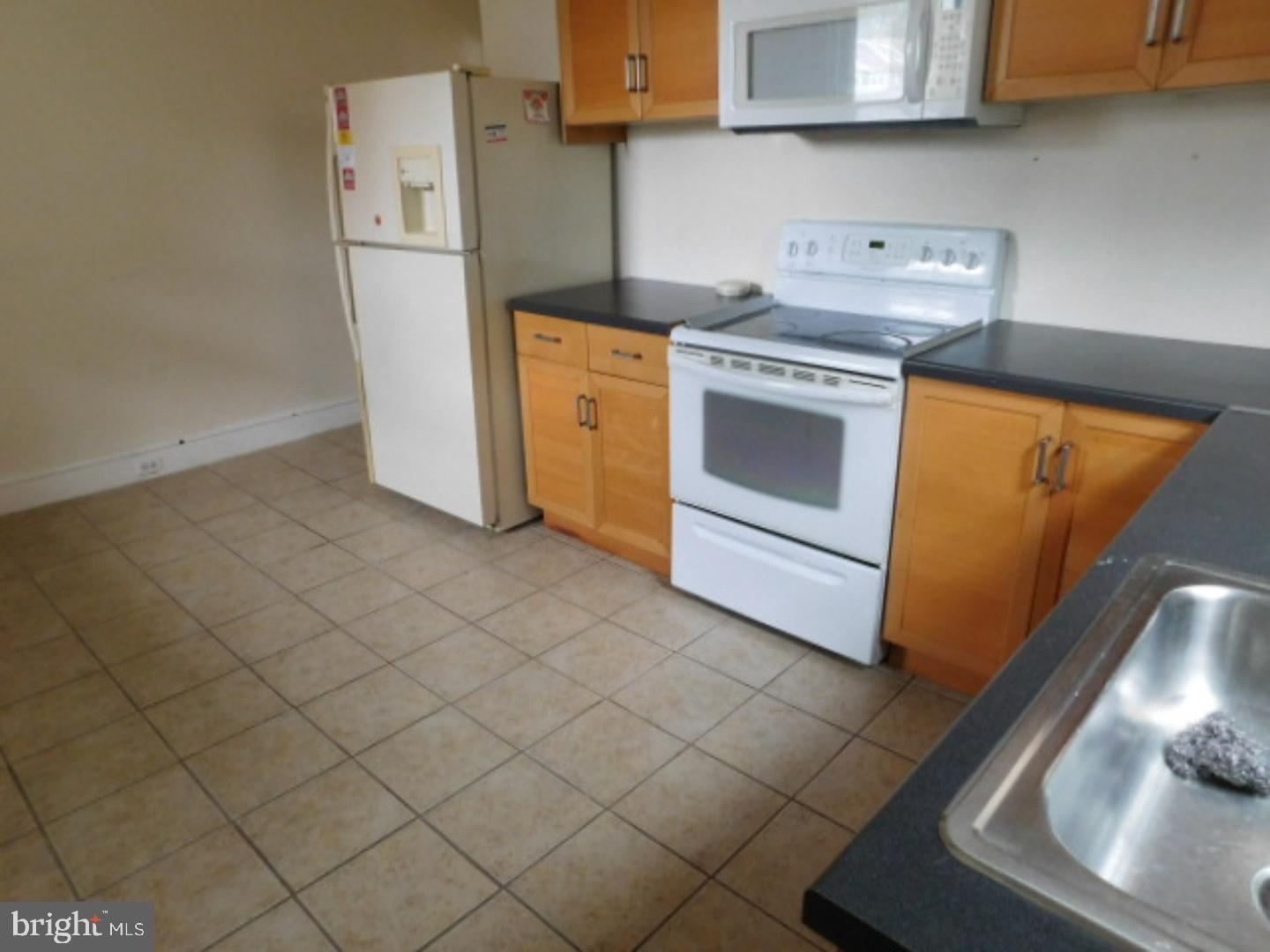1127 Union Street Reading, PA 19604 - Photo 4 of 13 Kitchen