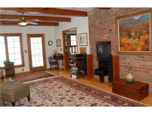 2285 Pinebrook Road Upper Arlington, OH 43220 - Photo 9 of 24 Gallery Image 9