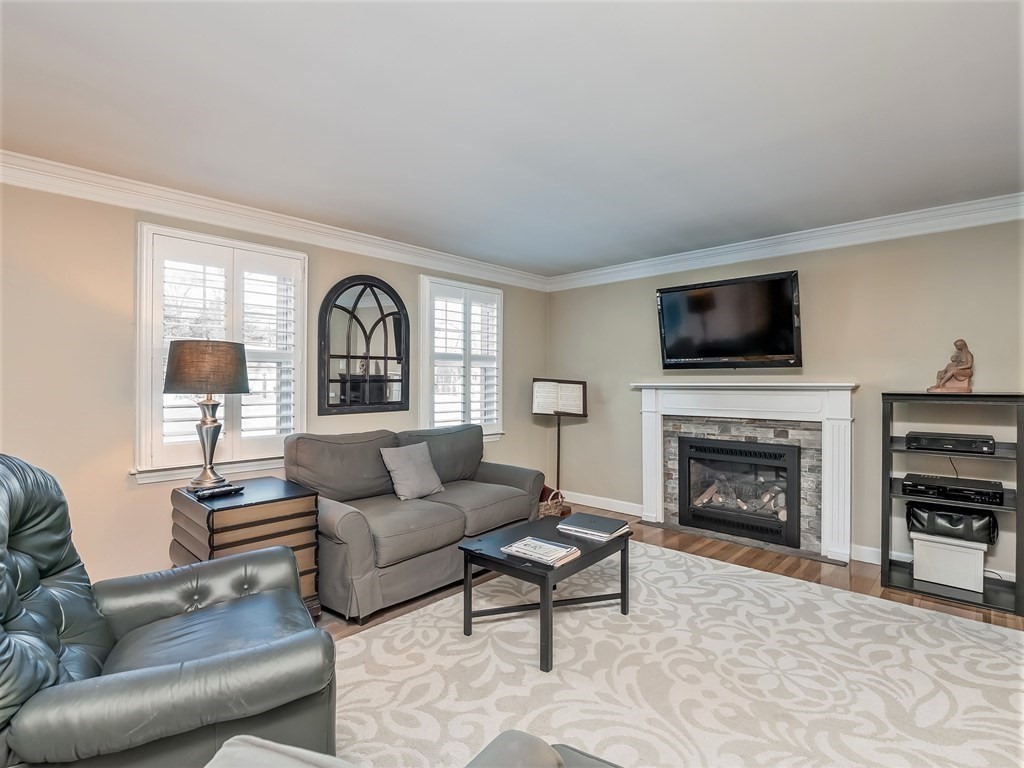 17 Trotting Road Chelmsford, MA 01824 - Photo 13 of 28 Gallery Image 13