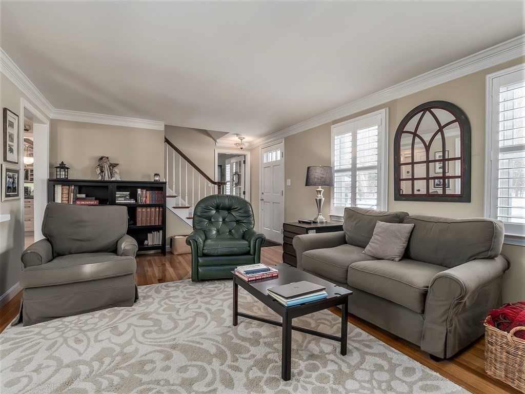 17 Trotting Road Chelmsford, MA 01824 - Photo 10 of 28 Gallery Image 10