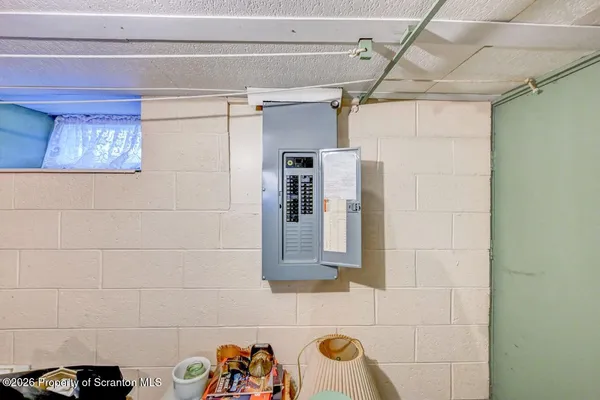 $1,950 | 454 Hickory Street, Unit 454, Peckville, PA 18452