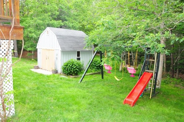 28 Newtown Road Sandwich, MA 02563 - Photo 4 of 14 Gallery Image 4