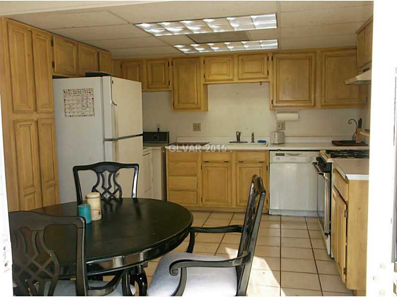 2505 Rialto Road Las Vegas, NV 89108 - Photo 8 of 33 Kitchen. notice plenty of cabinet and counter space