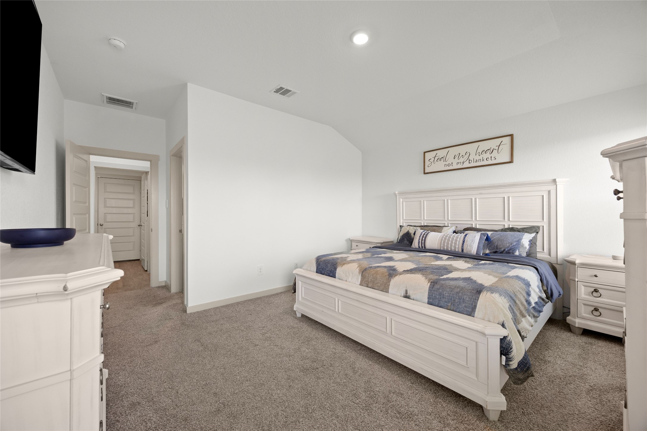 1134 Della Lane Rosharon, TX 77583 - Photo 16 of 31 Primary bedroom