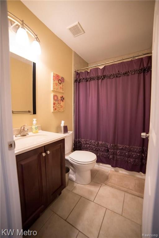 229 North Helen Avenue Rochester, MI 48307 - Photo 18 of 37