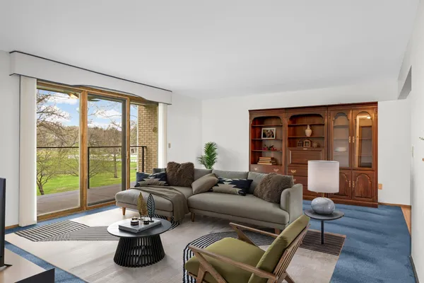 $241,818 | 4370 Brookside Court, Unit 203, Edina, MN 55436