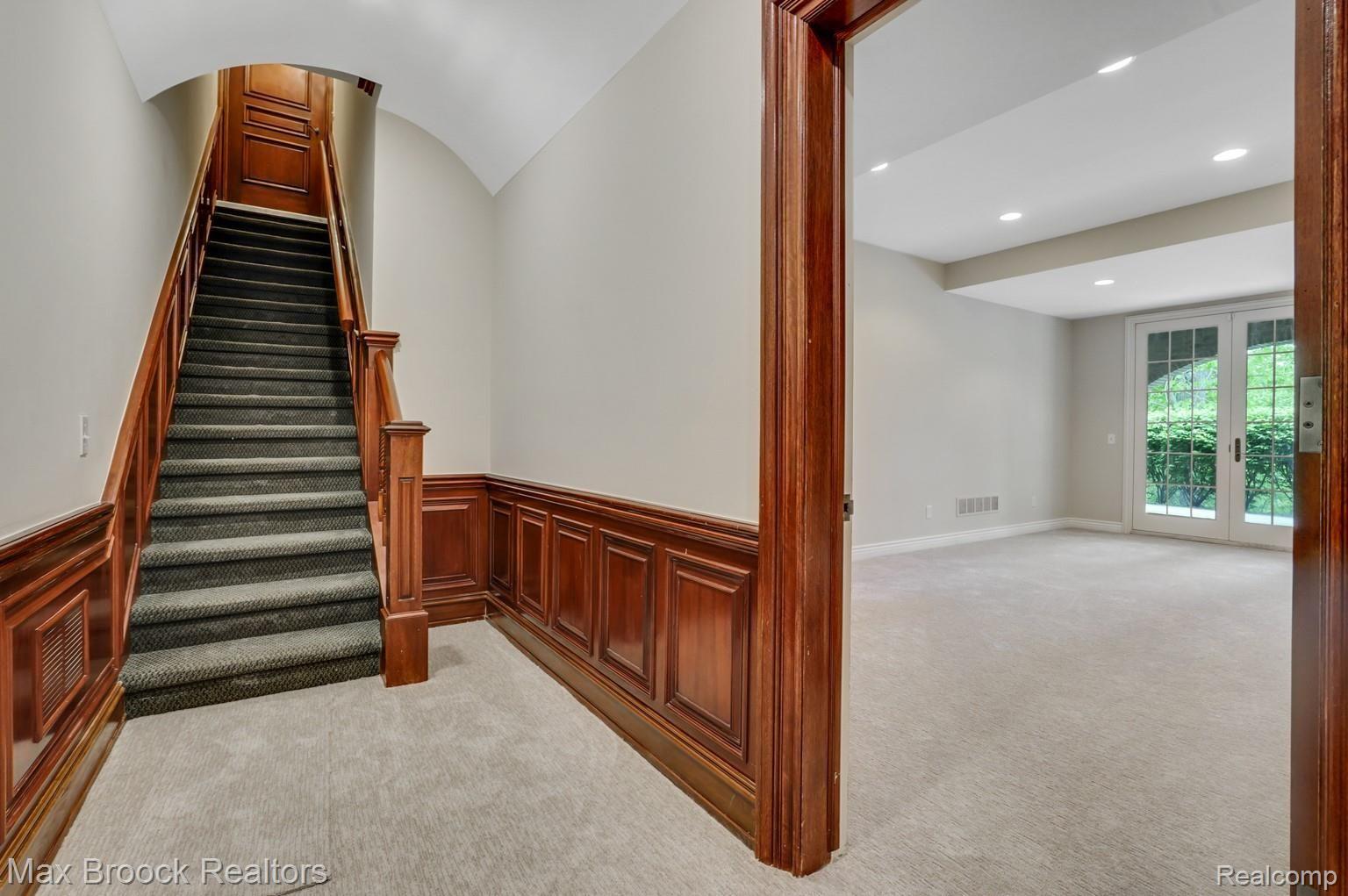 1979 Arthurs Way Rochester, MI 48306 - Photo 56 of 63 dsc02912-dsc02914.jpg
