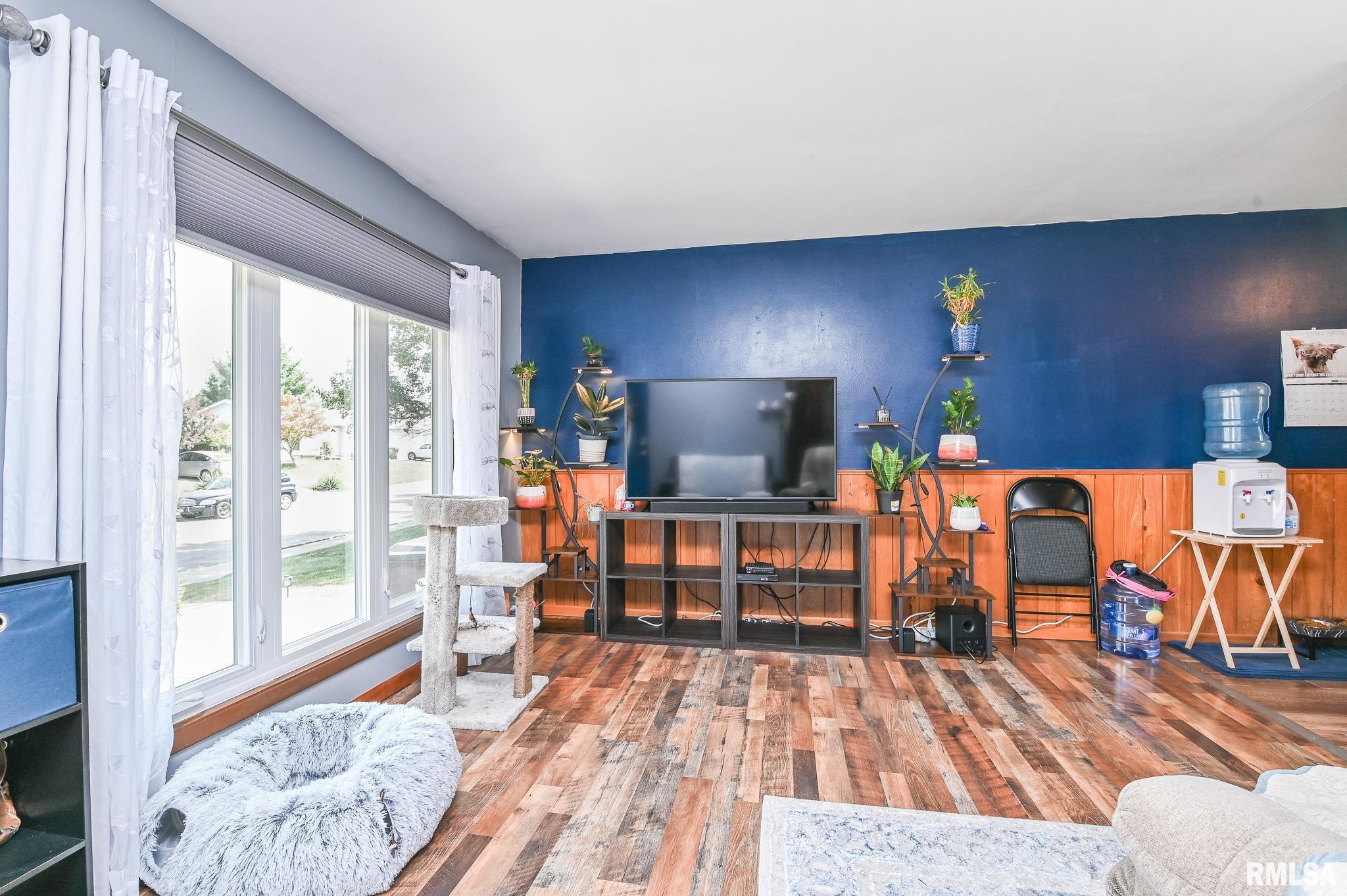 6615 North Randwick Road Peoria, IL 61615 - Photo 6 of 26 Gallery Image 6