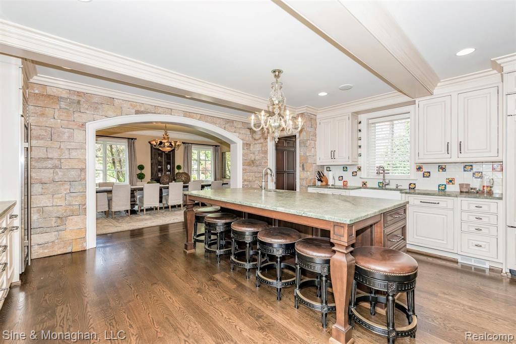 1040 Devonshire Road Grosse Pointe Park, MI 48230 - Photo 20 of 95